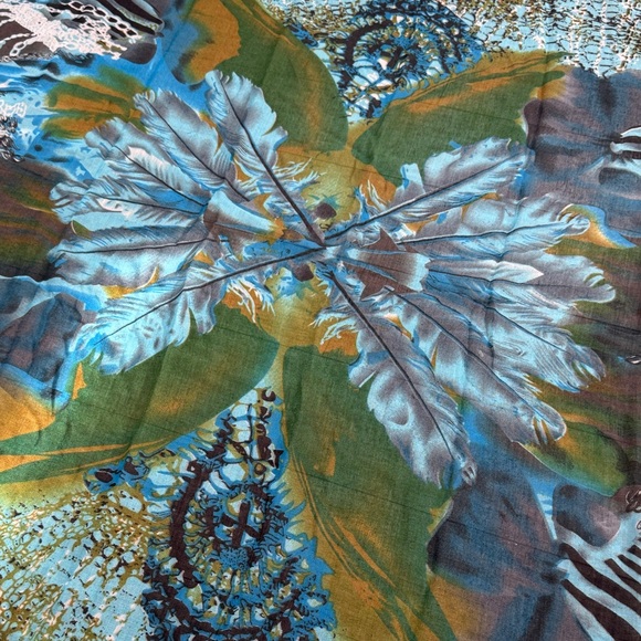 Ardene Blue Ocean-Themed Towel - Picture 3 of 9